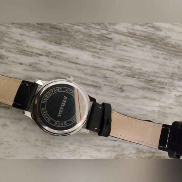 Brand New STRADA Watch with Black Leather Strap and Crystal Accents - Never Worn - Picture 4 of 9